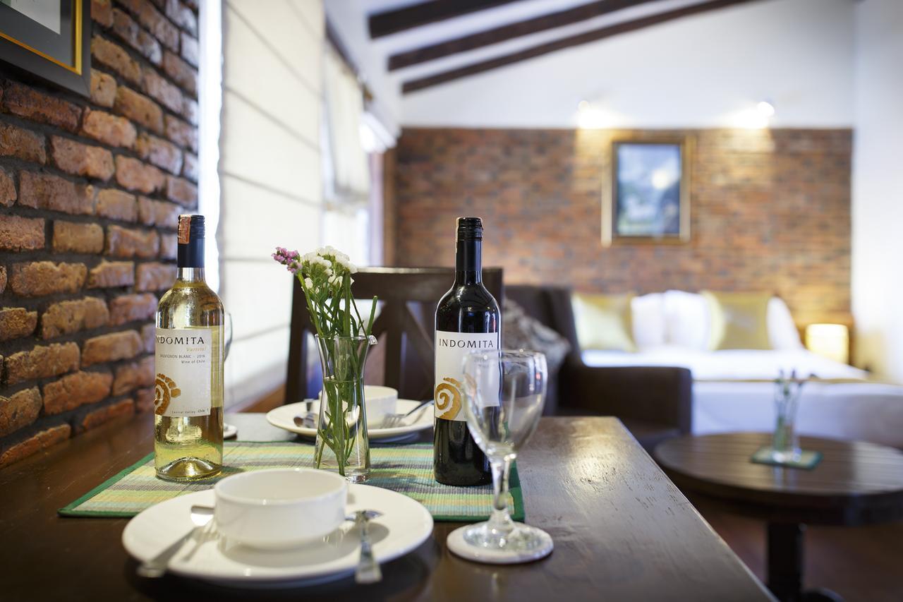 Hotel Patan House Катманду Экстерьер фото